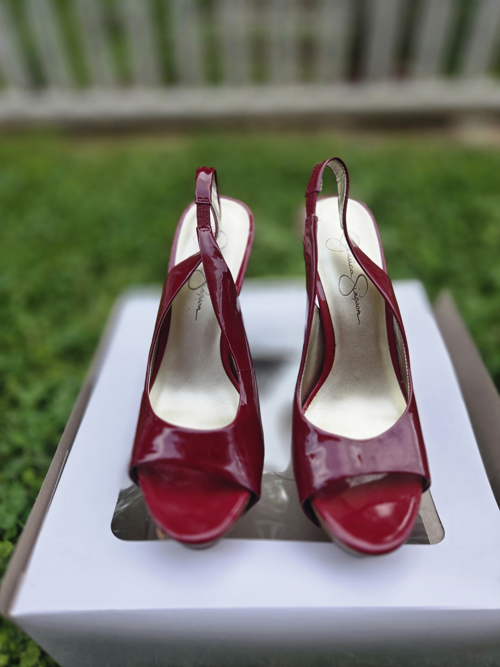 Jessica Simpson Red Patent Leather Heels, Open Toe (Peep Toe) – Size 6 - Picture 5 of 8